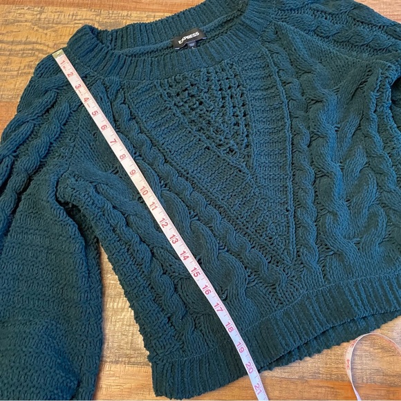 EXPRESS Hunter green sweater Small scoop neck balloon sleeves chenille knit - Picture 8 of 10